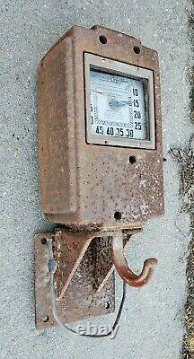 Rare Vintage ECO Air Meter Service Station Air Tire Pump Model 37 Gas Oil Sign