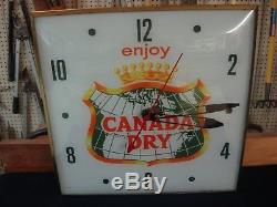 Vintage Canada Dry Soda Pop Gas Oil 15 Lighted Metal & Glass Pam Clock Sign