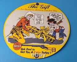 Vintage Daisy Toy Rifles Sign Porcelain Childrens Toy Gas Pump Plate Sign