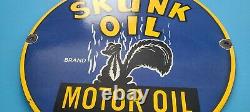 Vintage Skunk Oil Porcelain Gas Motor Oil Service Station Pump Plate Sign