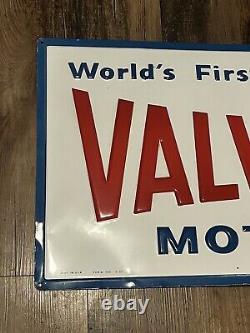 Vtg 1968 Valvoline Motor Oil Embossed Metal Sign 36 x 18 Gas & Oil Station